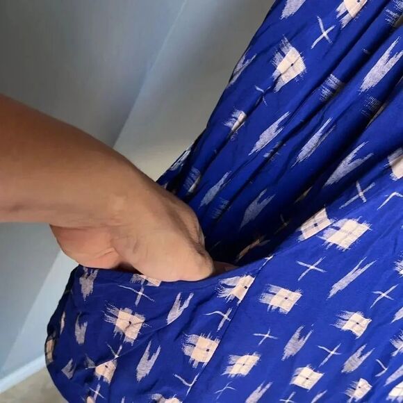 Anthropologie Women's Blue and White Blouse - Picture 6 of 7